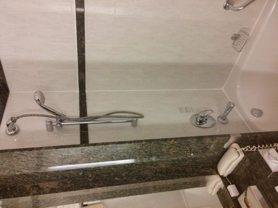 Prysznic Warsaw Marriott Hotel