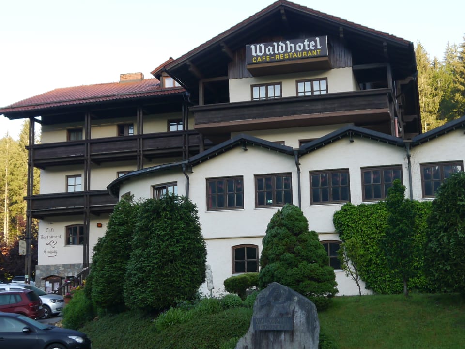 Außenansicht Waldhotel Seebachschleife