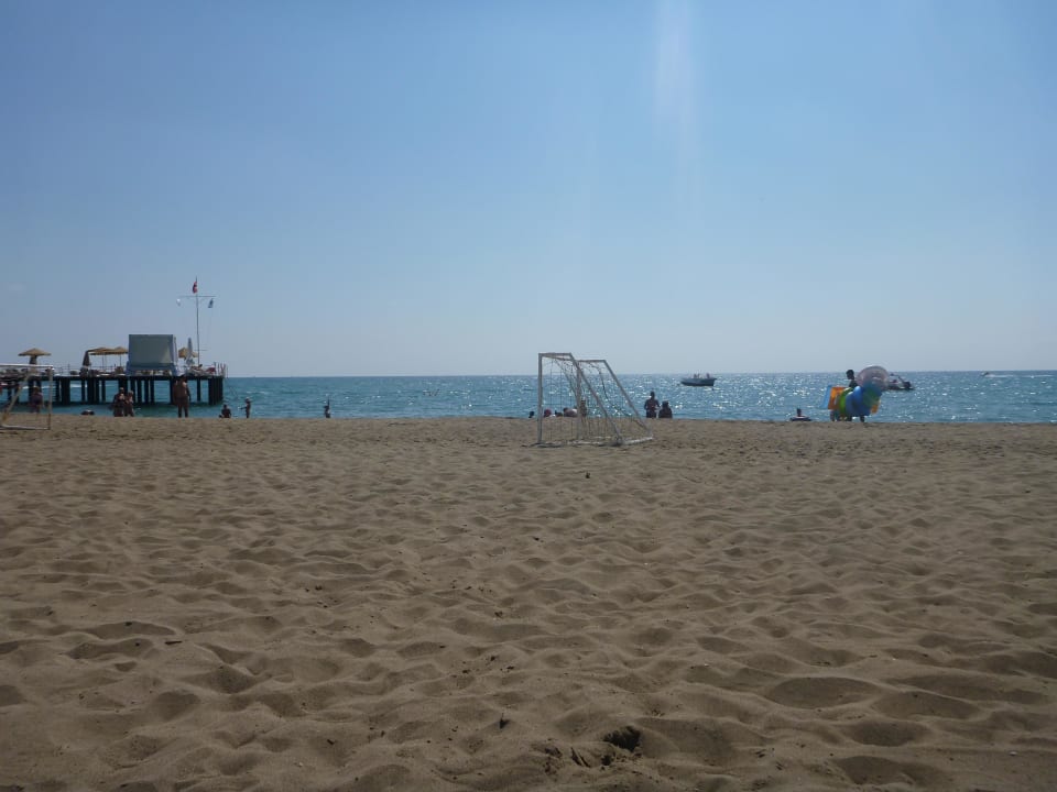 Strand Royal Wings Hotel