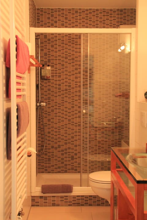 Dusche MY PLACE Hotel