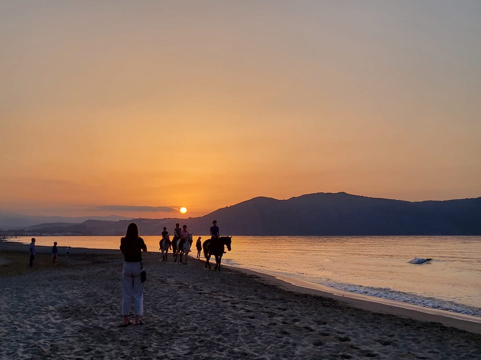 Strand HARPIN Happy Days Beach Hotel