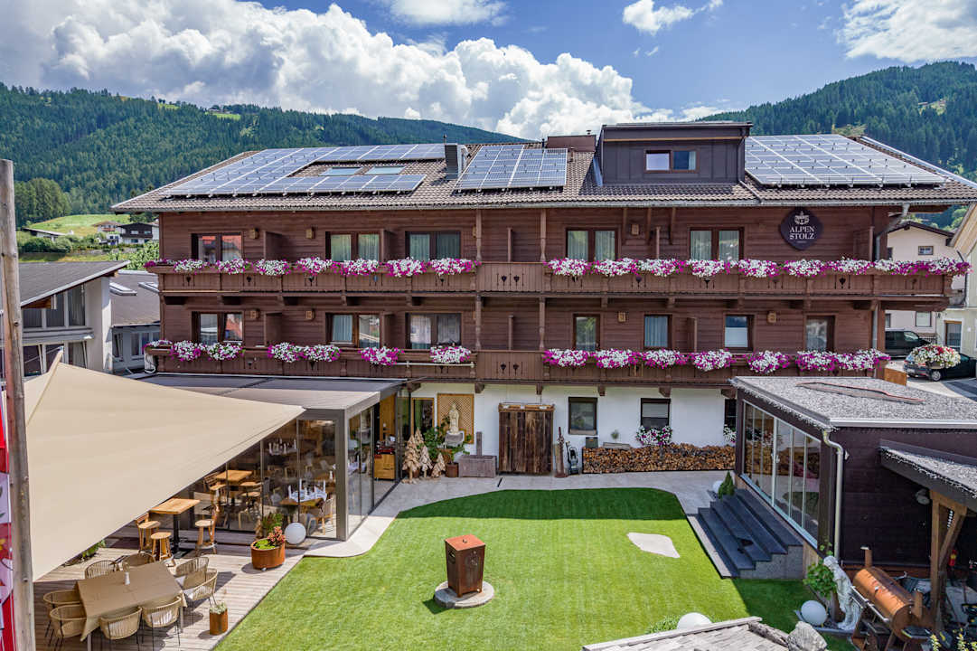 Außenansicht Hotel Alpenstolz