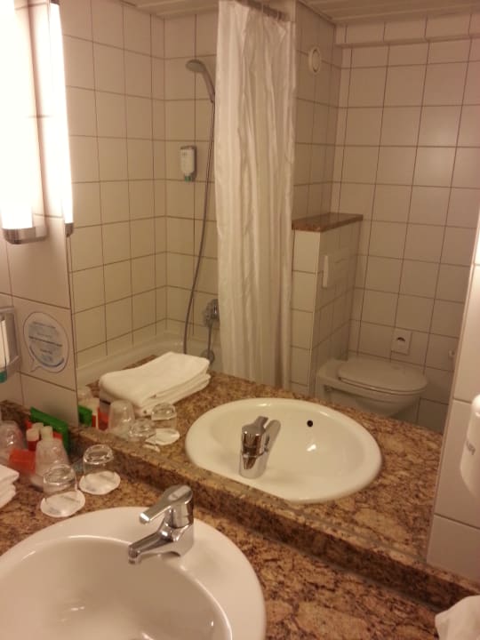 Bad Hotel NH Leipzig Messe