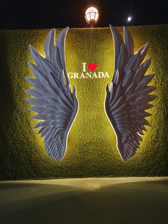 Sonstiges Granada Luxury Okurcalar