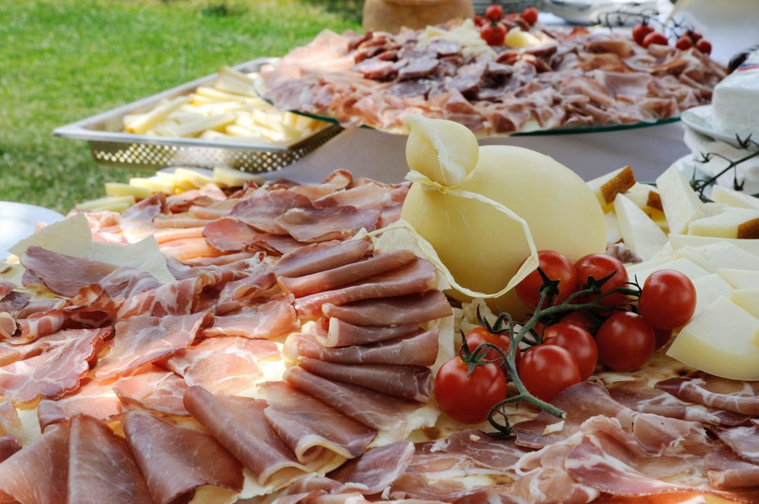 Sardinian taste  Alghero Resort Country Hotel