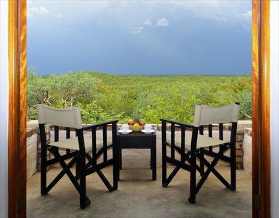 Aussicht auf die umliegende Landschaft Etosha Safari Lodge