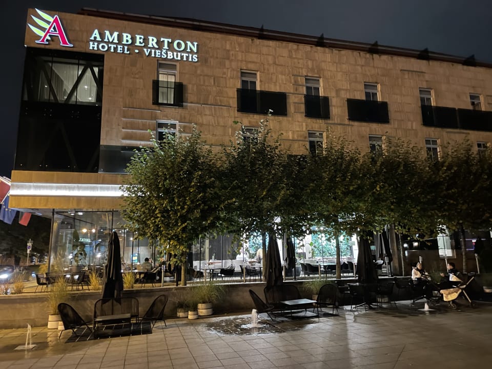 Außenansicht Hotel Amberton