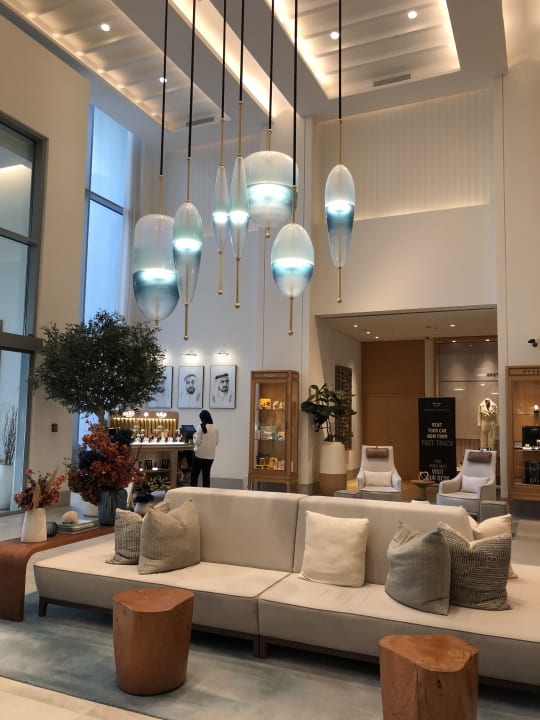 Lobby Vida Creek Harbour