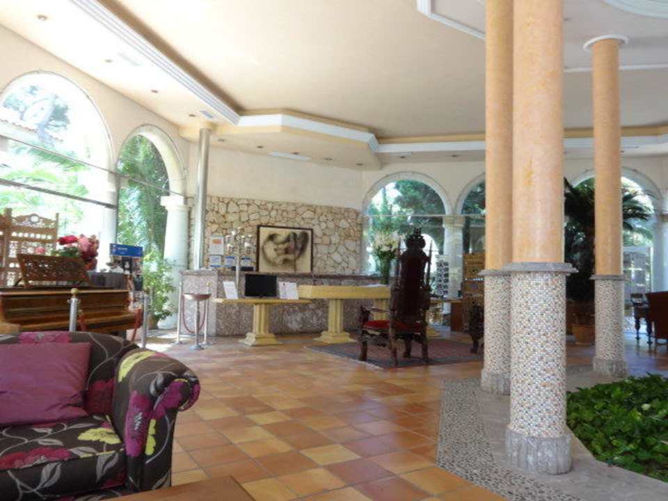 In der Lobby Lago Garden