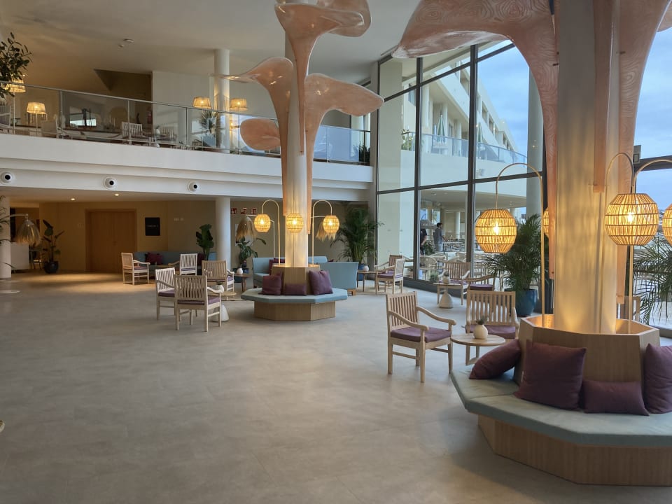 Lobby Iberostar Waves Gaviotas Park