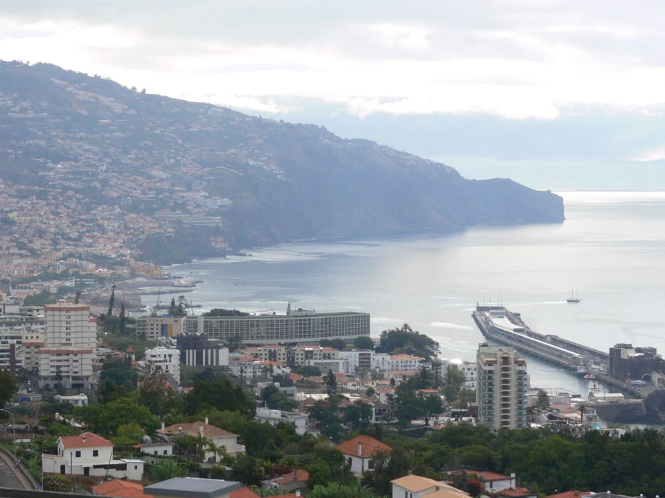 Blick auf Funchal Hotel Madeira Panoramico