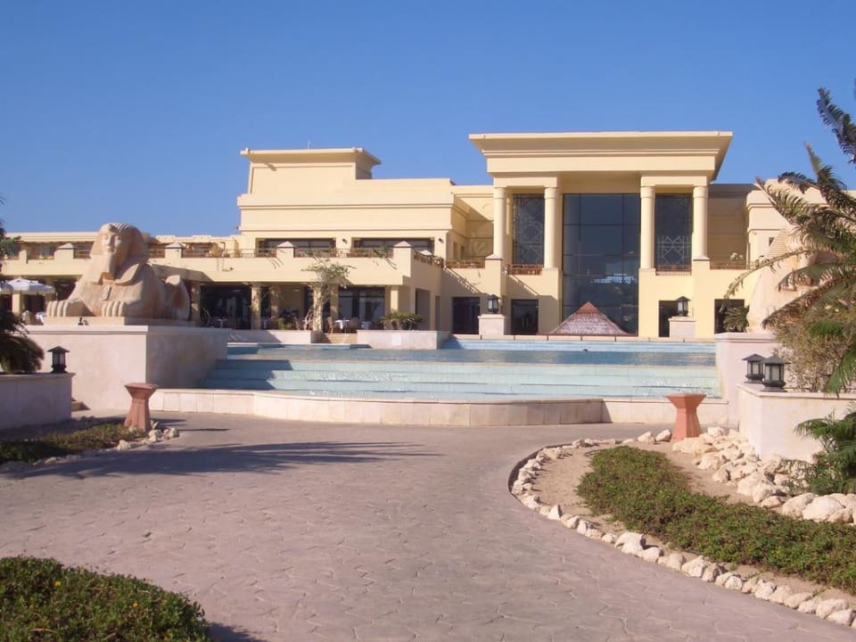 Blick vom Meer und Pool zur Lobby Hotel Sheraton Soma Bay Resort
