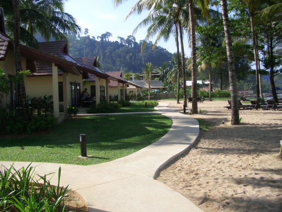 Strand mit Beachfront Villas Hotel Nang Thong Beach Resort 2