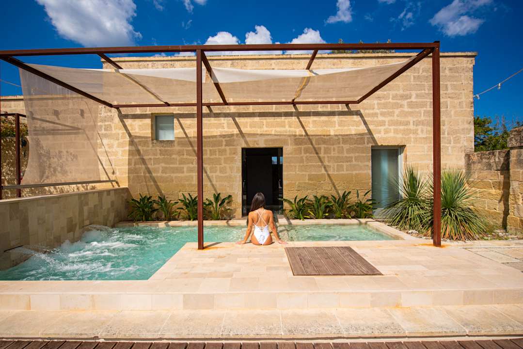 Pool Relais Masseria Le Cesine - CDSHotels