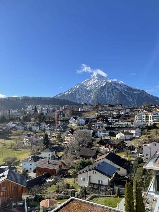 Außenansicht Hotel Eden Spiez