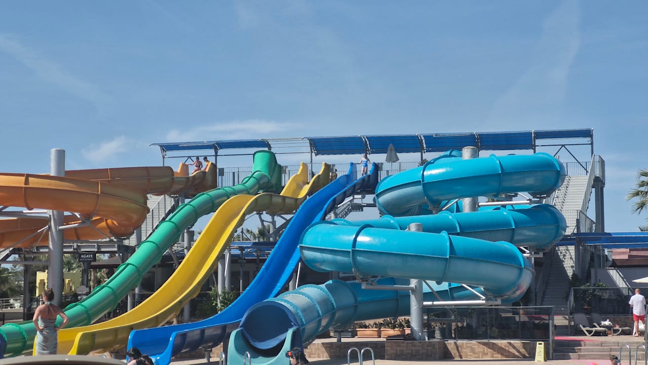 Pool VONRESORT Golden Coast