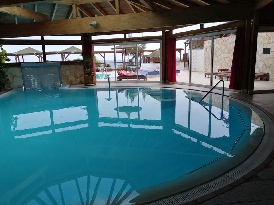 Pool Marina Playa Suite Hotel