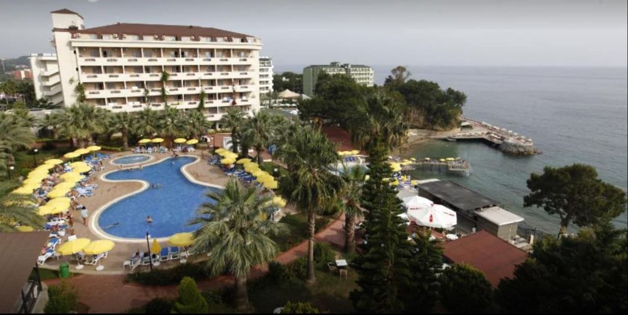 Außenansicht Aska Bayview Resort