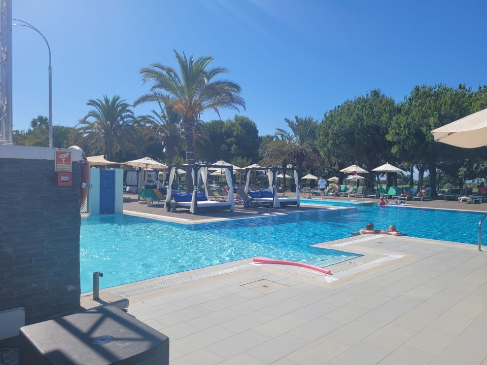 Pool ROBINSON QUINTA DA RIA