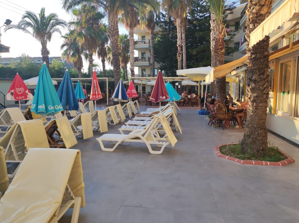 Pool Cinar Family Suite Hotel