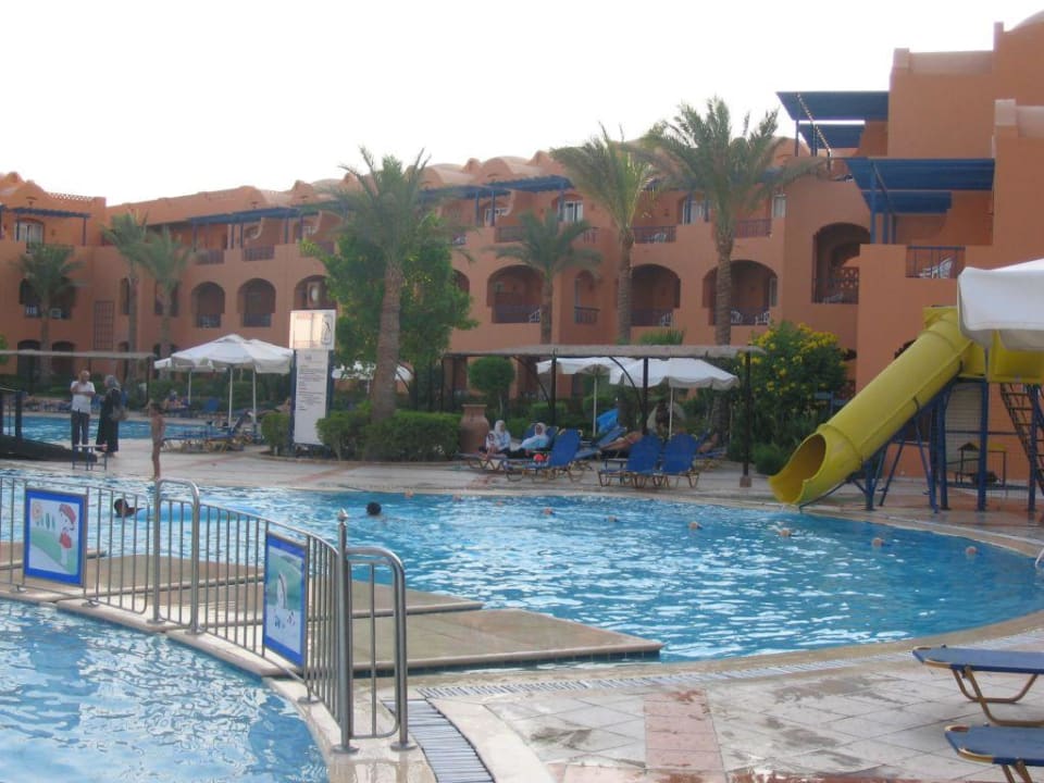 Blick vom Pool Jaz Makadi Oasis Resort