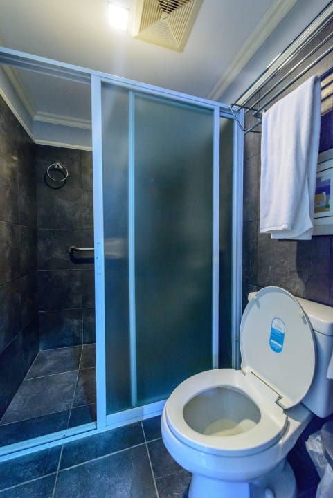 Toilette Zimmer 21 Hotel Anhawan Beach Resort & Spa