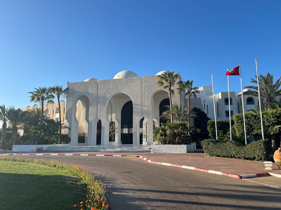 Außenansicht Hotel Royal Garden Palace