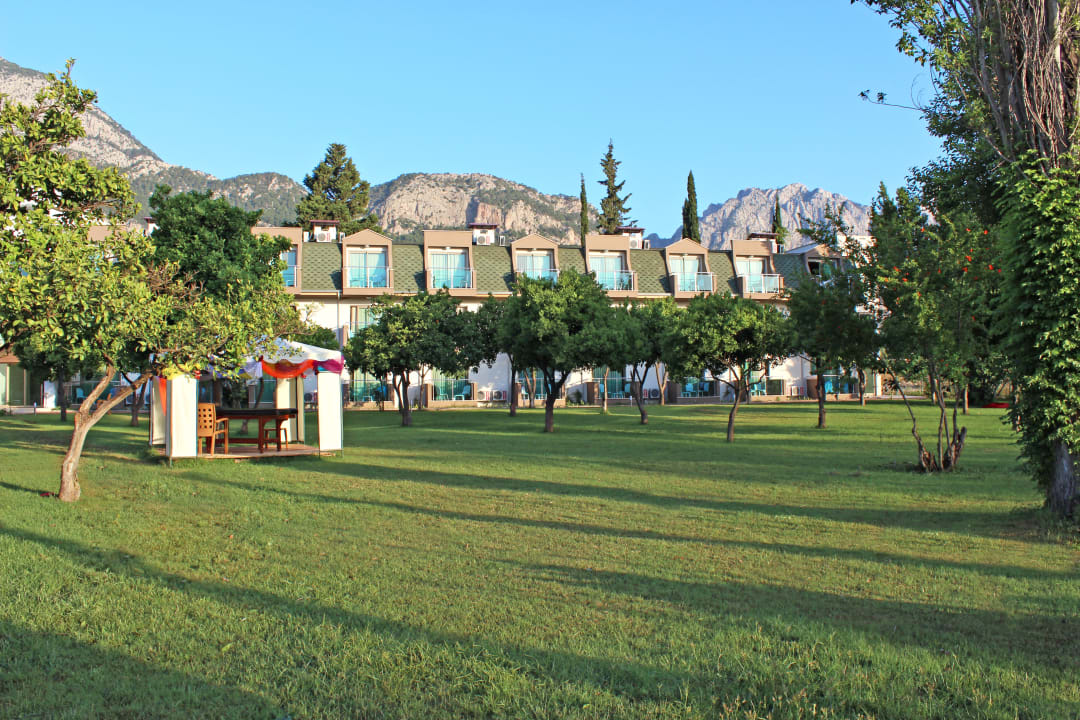 Gartenanlage Batont Garden Resort - All Inclusive