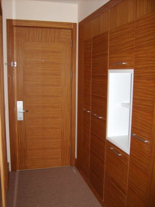 Schrank mit Minikühlschrank Voyage Belek Golf & Spa