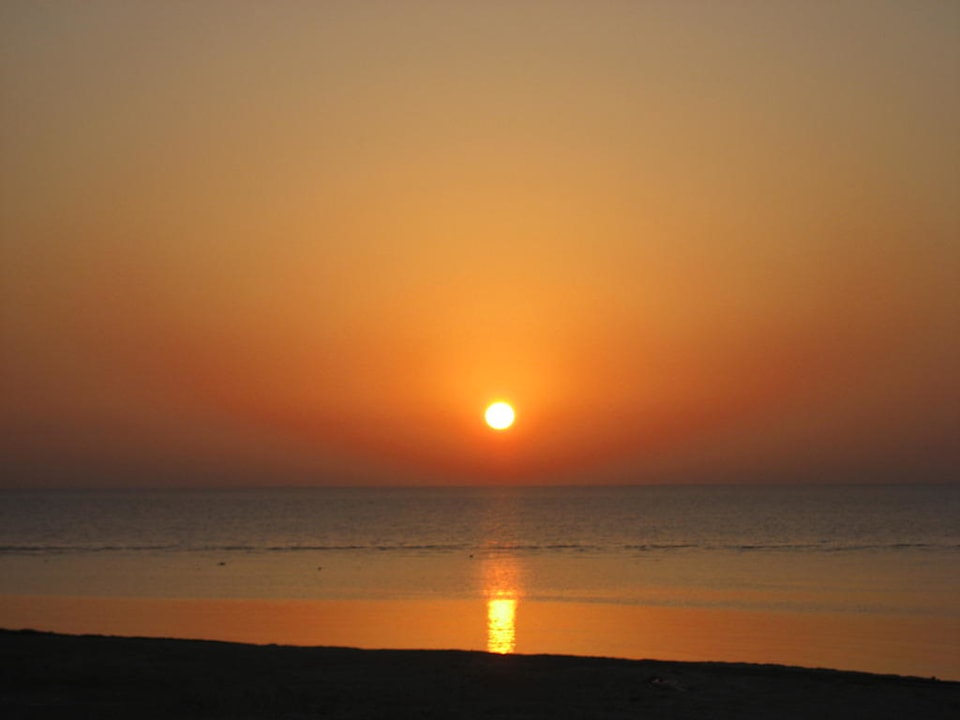 Sonnenaufgang The Breakers Diving & Surfing Lodge