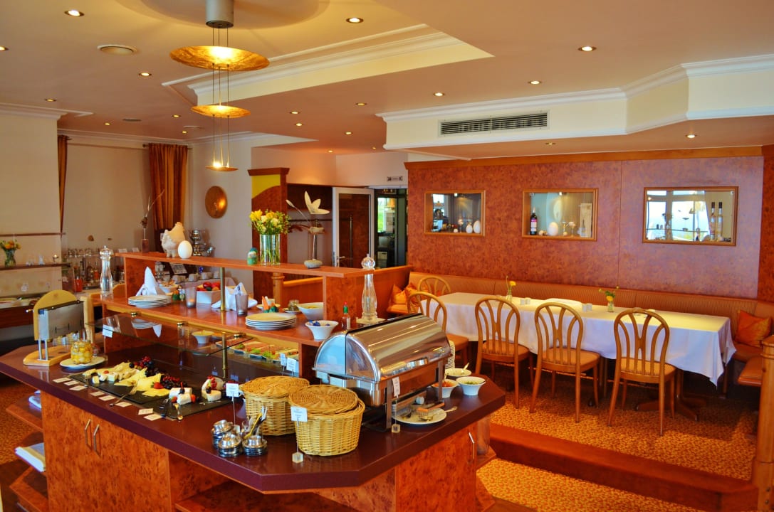 Frühstück Hotel Bernstein Rügen