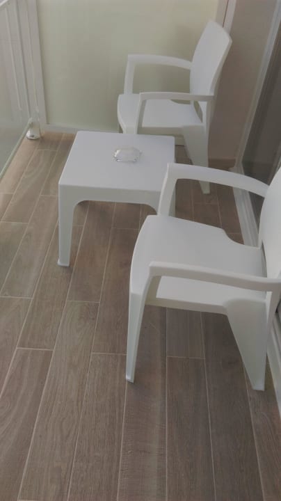 Balkon BQ Bulevar Paguera - Adults only