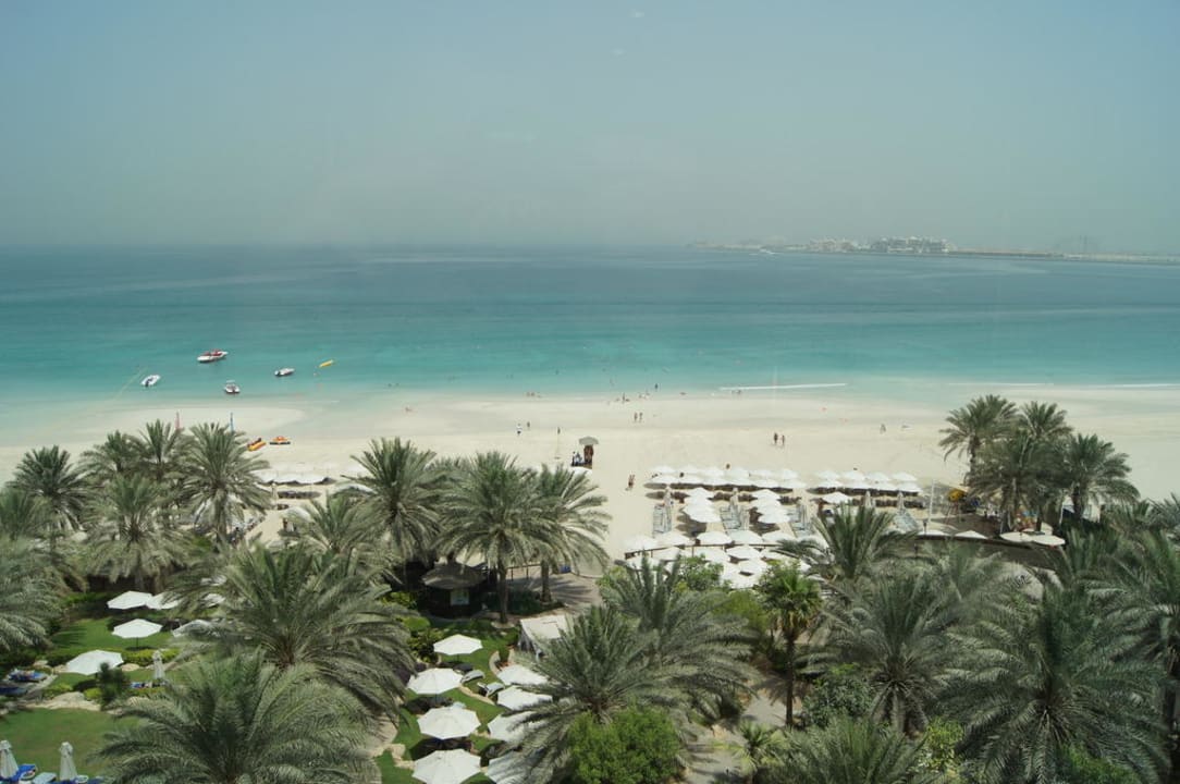 Liegewiese/ Gartenanlage/ Strand Hilton Dubai Jumeirah