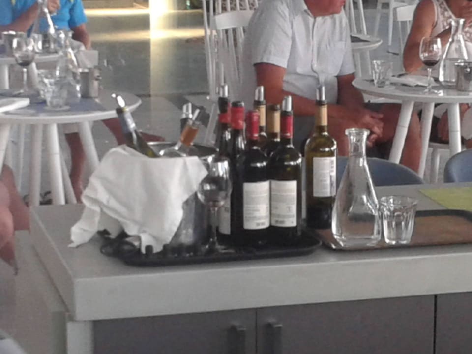 Wine Tasting Sessions Ibiscos Garden Hotel