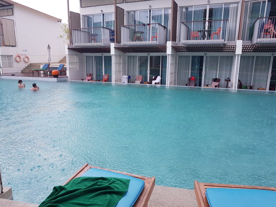 Pool The Briza Beach Resort Khaolak