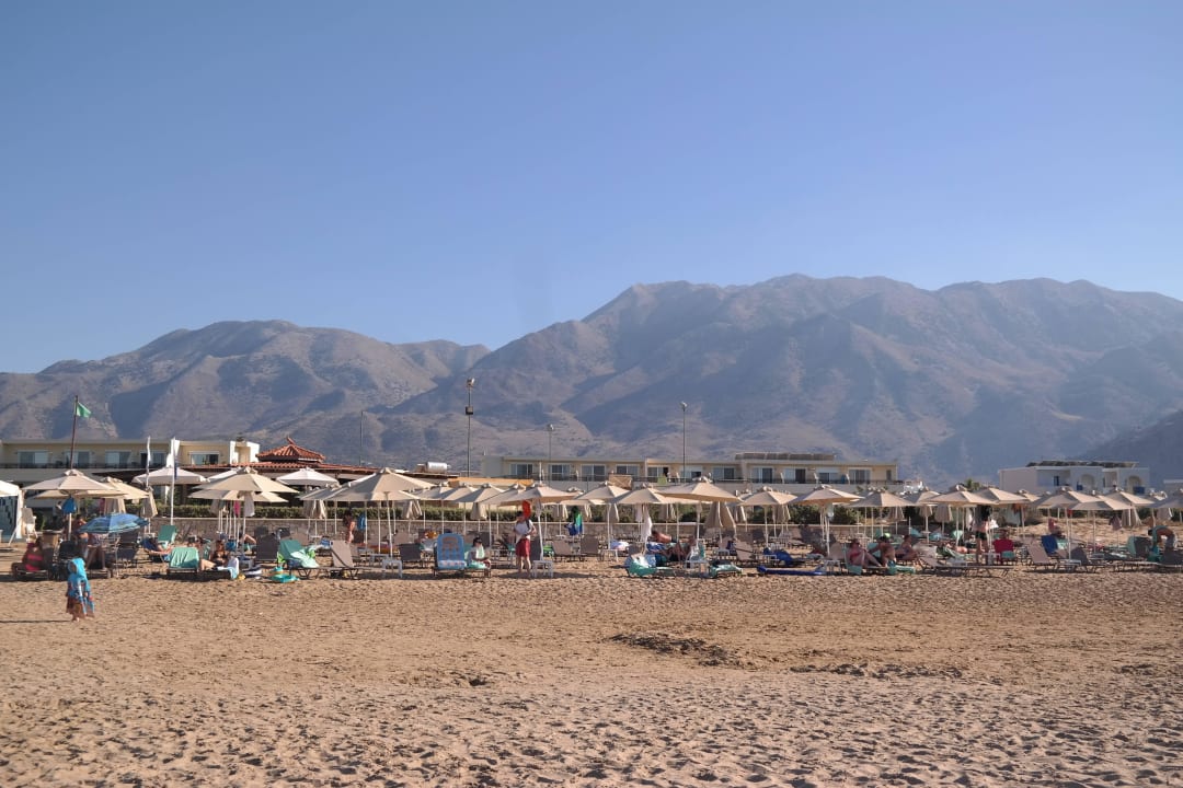 Toller Strand Vantaris Palace