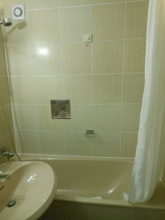 Notrufknopf im bad viel zu hoch Hotel Deutschmeister