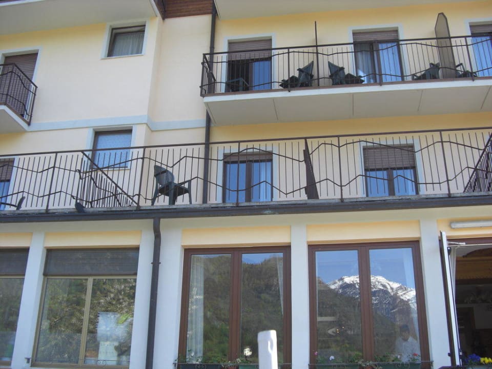 Balkon Hotel Albergo Mezzolago