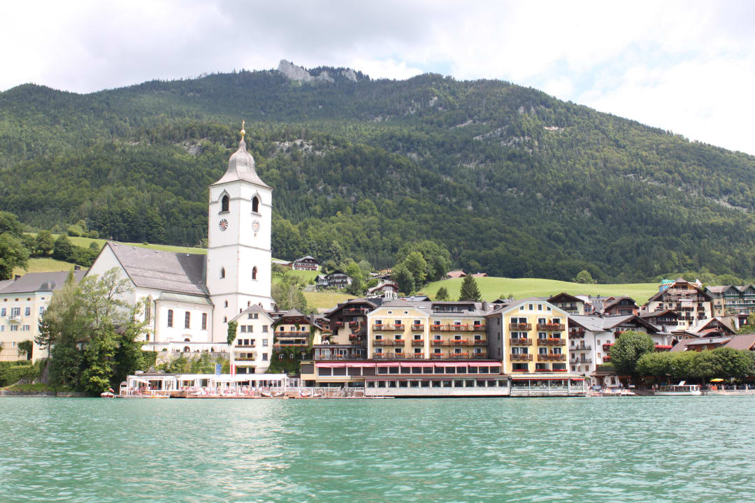 Das "Weisse Rössl" von See aus gesehen Romantik Hotel Im Weissen Rössl