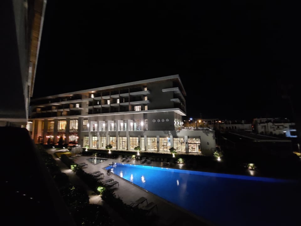 Außenansicht Acanthus Cennet Barut Collection