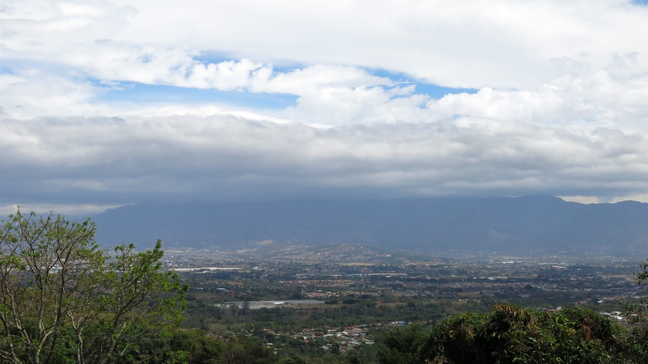 Blick auf Alajuela Hotel Buena Vista