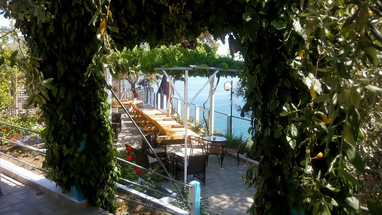 Gartenanlage Gorgona Rooms