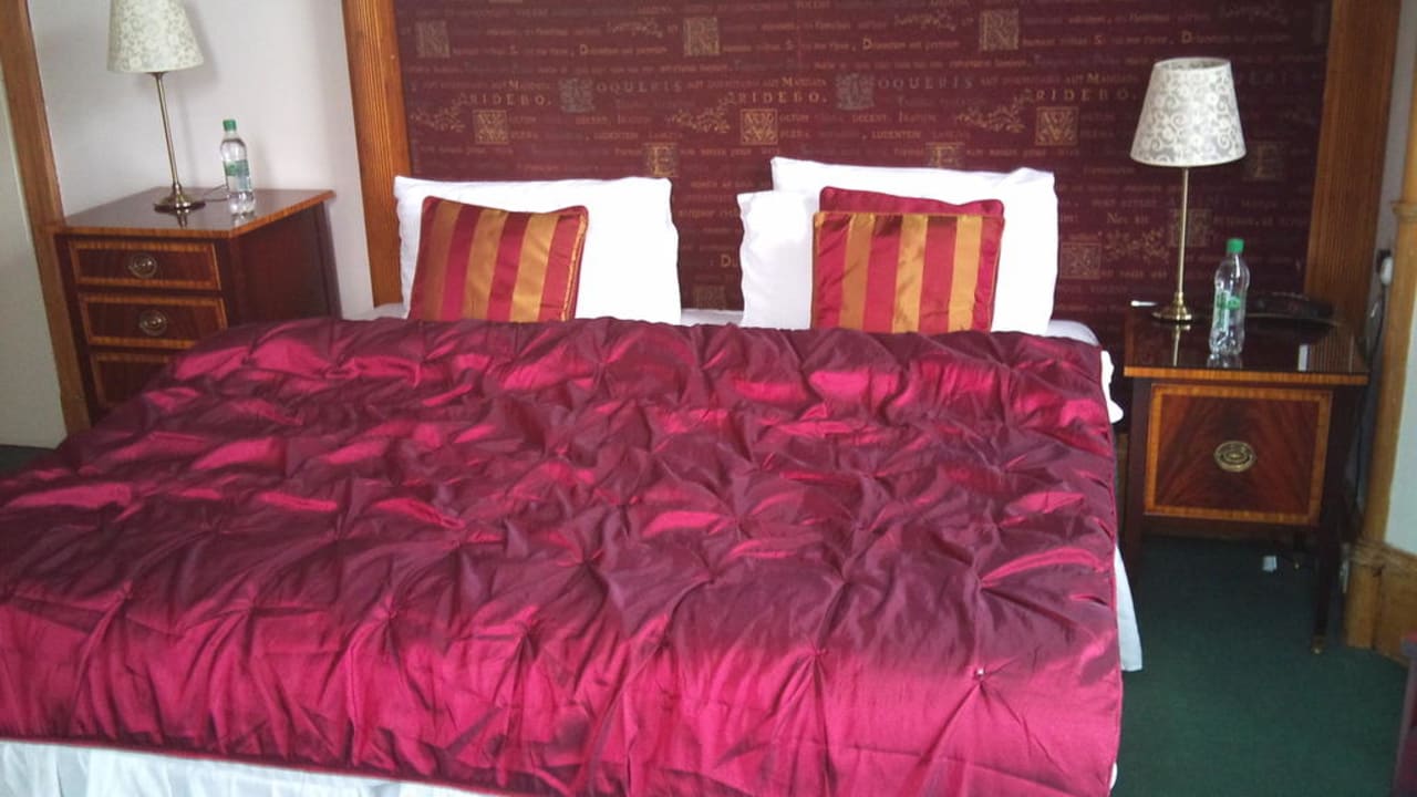 King Room Aberdeen Allan Guest House