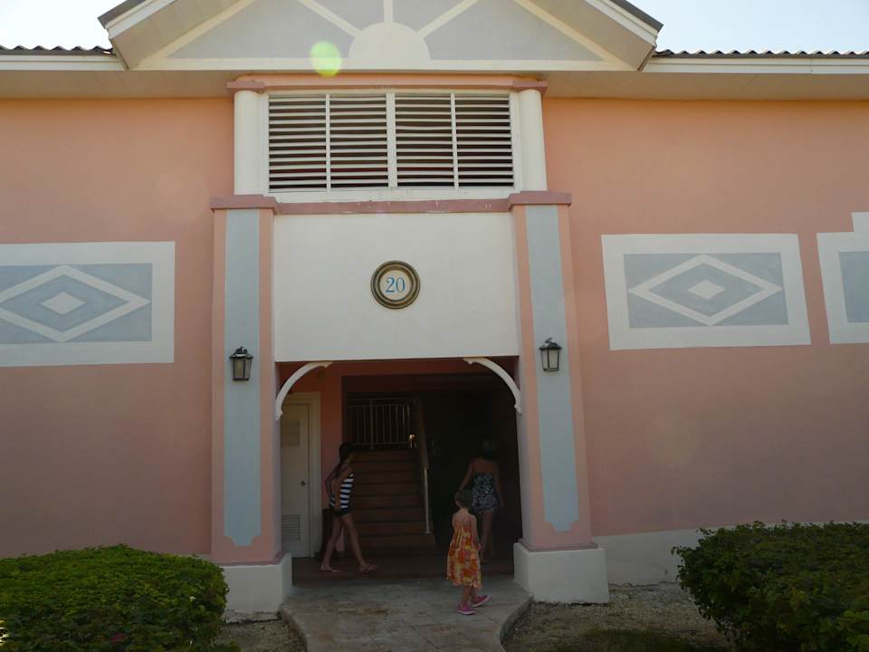 Eingang zu den Zimmern Melia Las Dunas