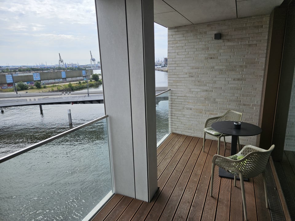 Ausblick JUFA Hotel Hamburg HafenCity