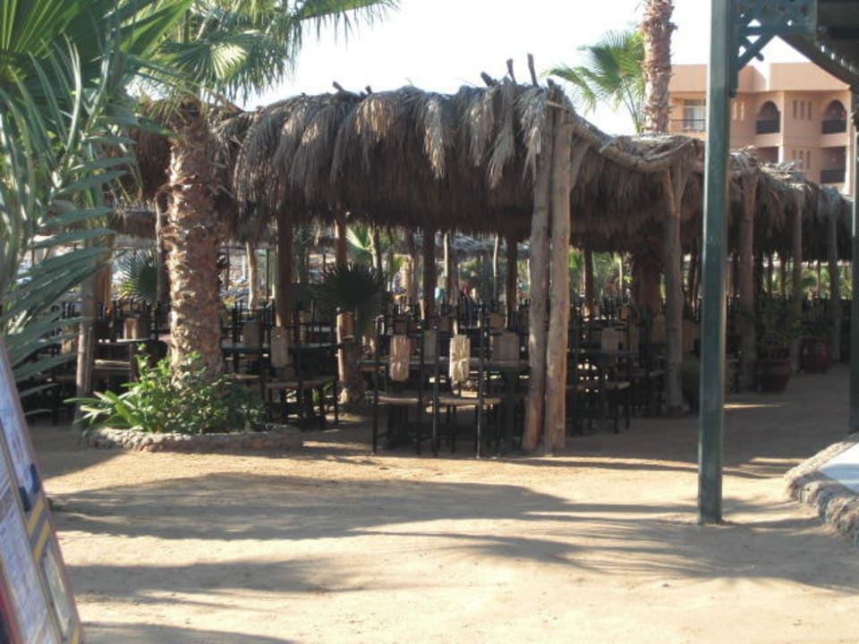 Blick auf das Strandrestaurant Giftun Azur Resort