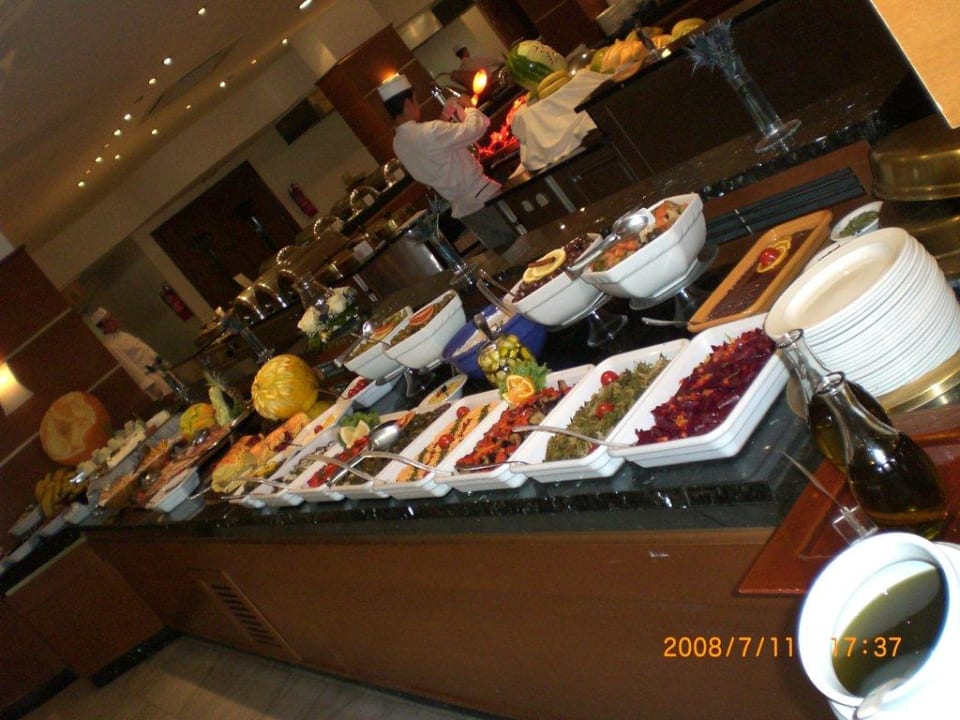 Abendbuffet Neptune Luxury Resort