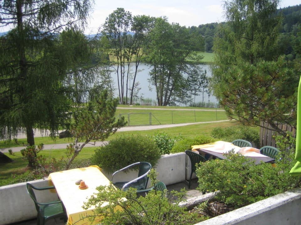 Blick von Terrasse zum See Feriendorf am Maltschacher See