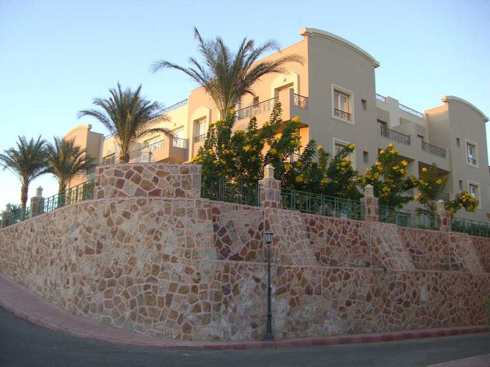 Hotel Pyramisa Sunset Pearl Resort