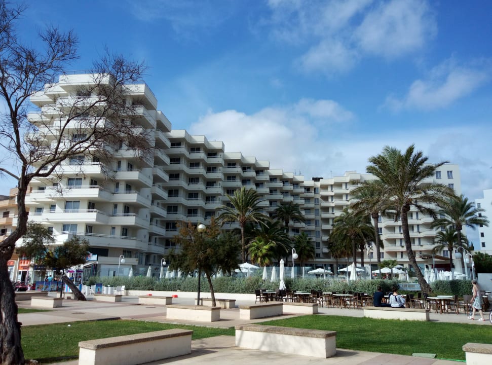 Außenansicht Aparthotel Playa Dorada